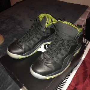 venom green 10s